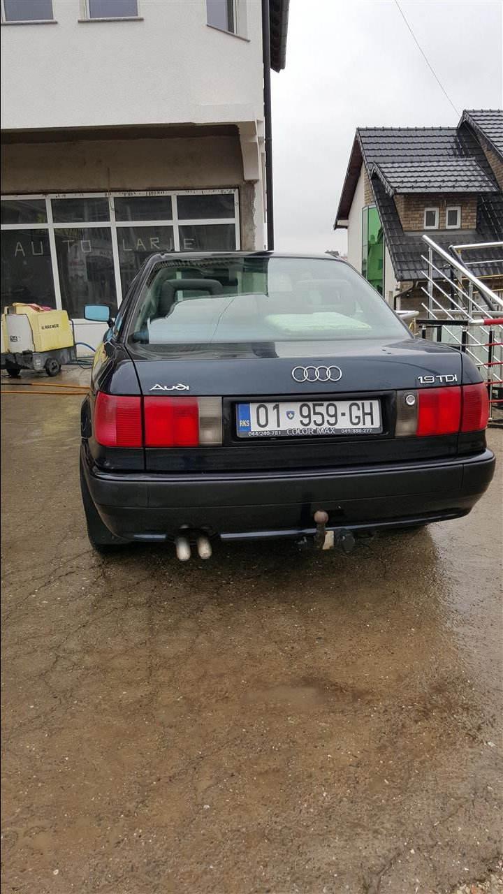 Shitet-Audi-B4-