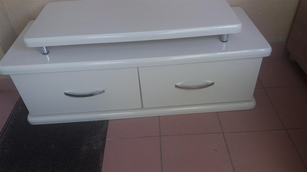 Komod-per-tv
