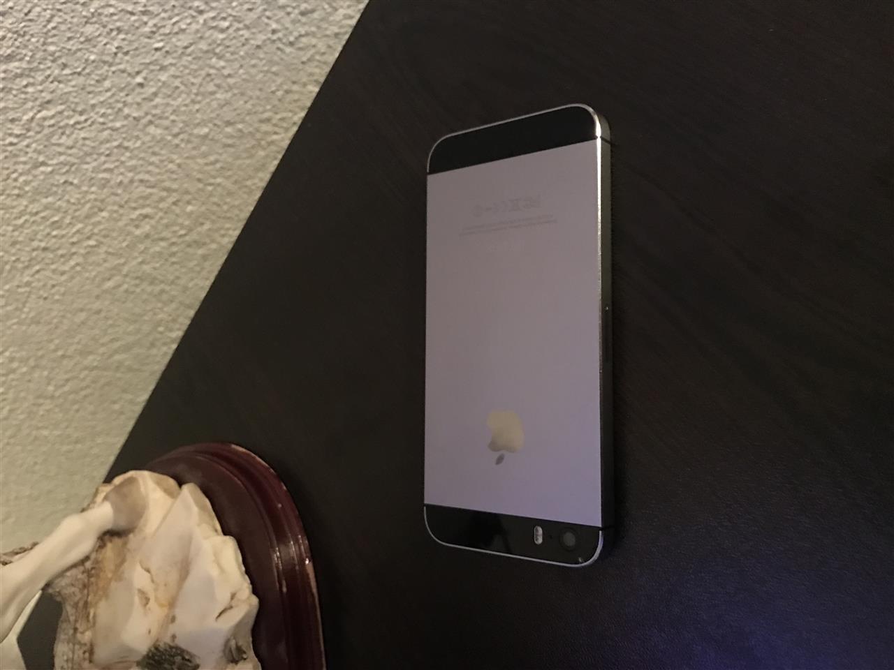 Iphone-5s-silver