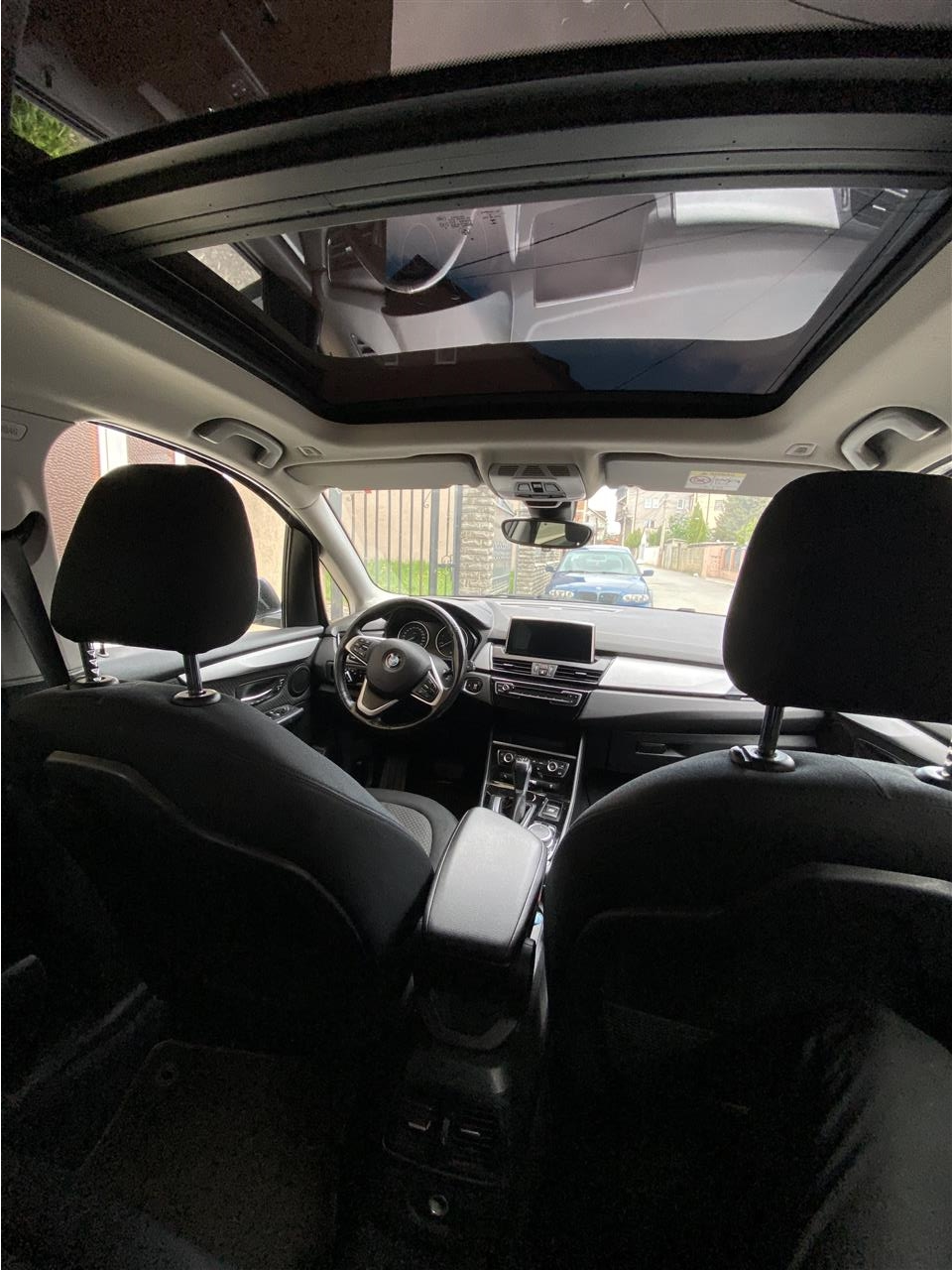 Bmw-220d-active-tourer-2015