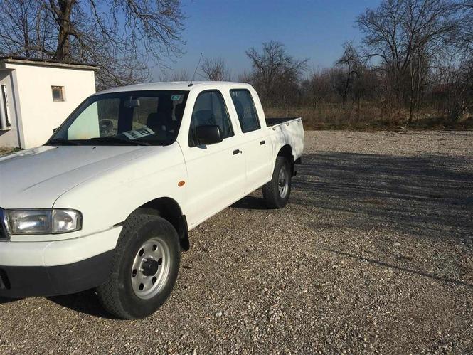 Mazda b2500