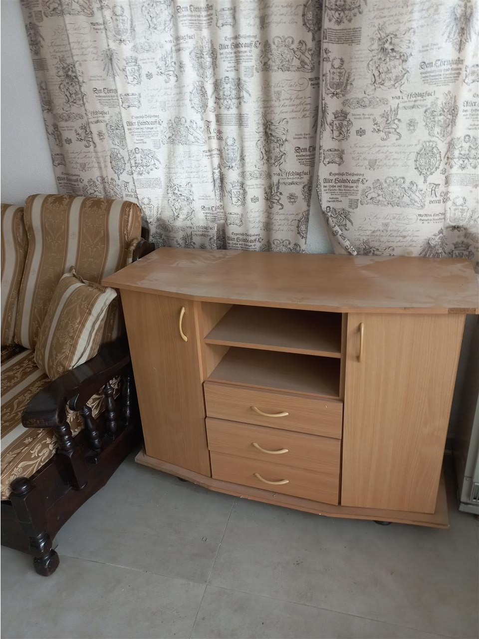 Komod-per-tv
