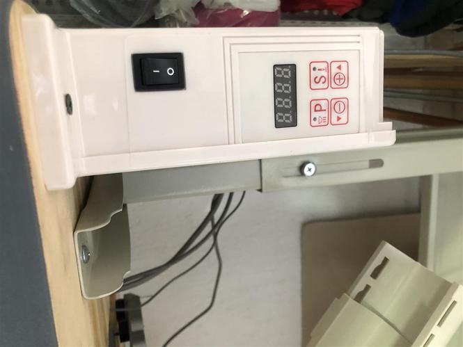 "Hovertech" Overlock 5 pej 