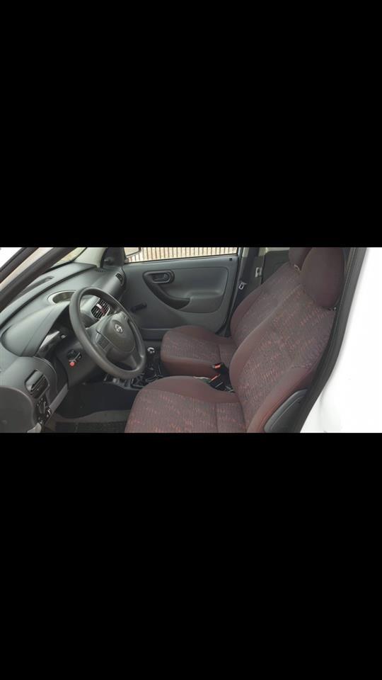 Opel-Combo-1-7D