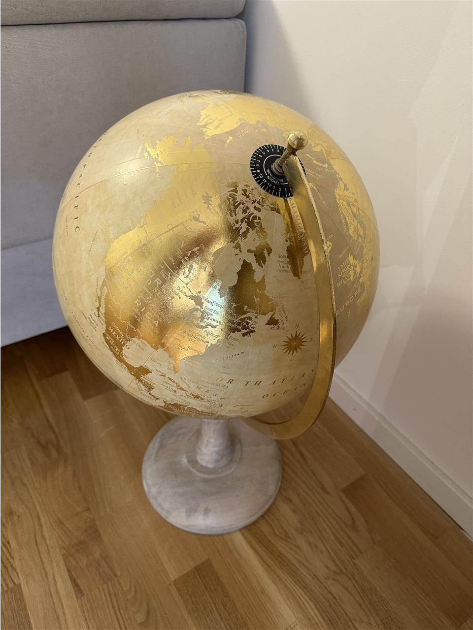 Shitet-Globi-Ri