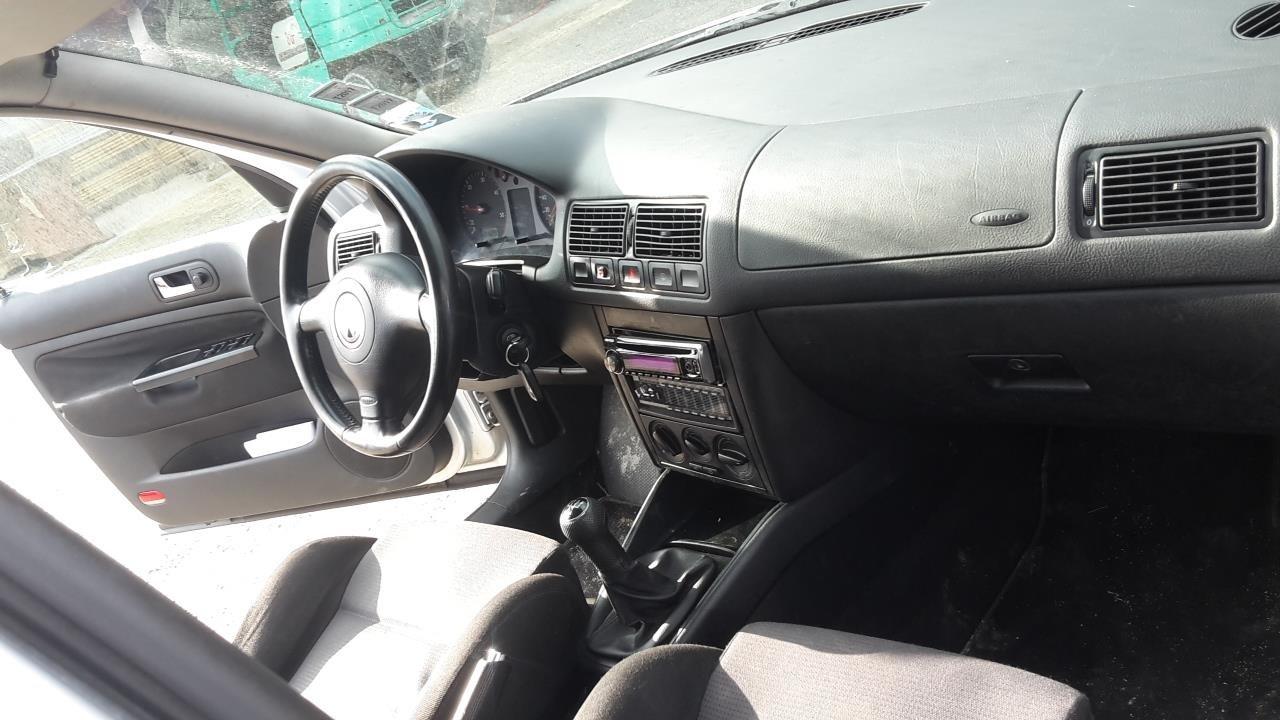VW-Golf-4