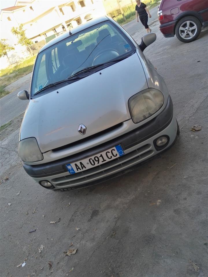 Renault-clio-