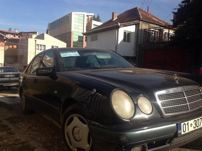 Mercedes E200 