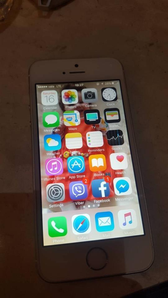 Iphon-5s-gold