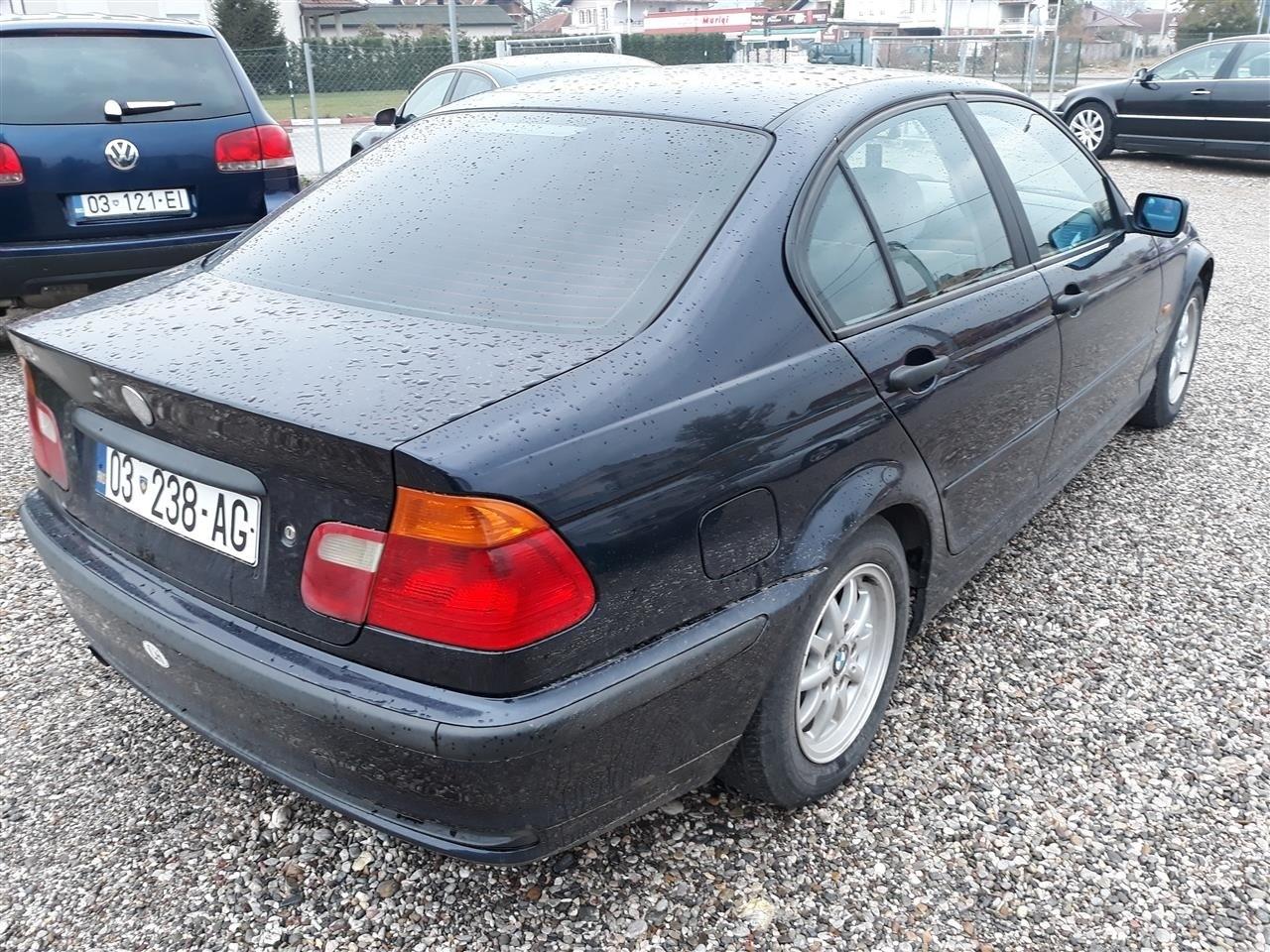 BMW-318-limuzin-