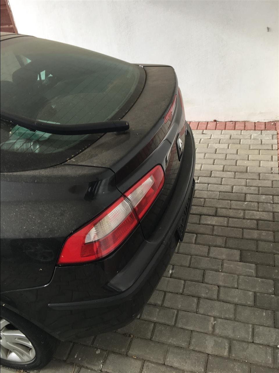 Renault-Laguna