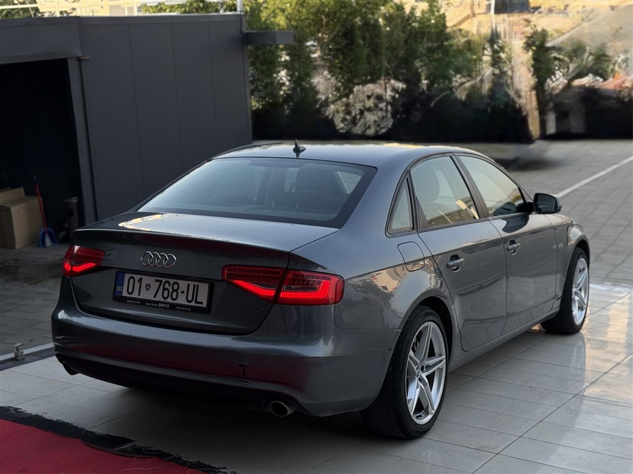 AUDI-A4-3-0-TDI