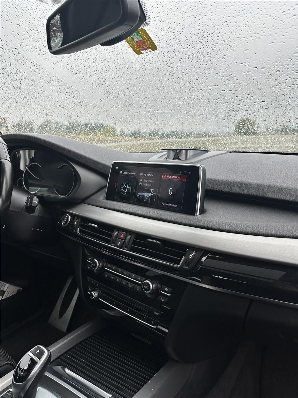 Shitet-2018-BMW-x5---d40