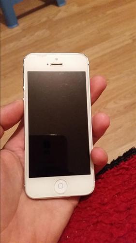 Telefon iPhone 5