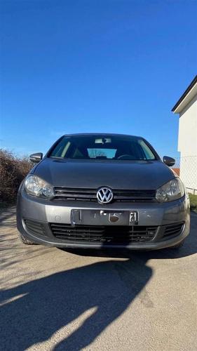Golf 6.  2009
