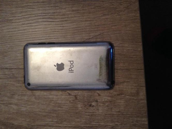 Ipod 4 (Apple)