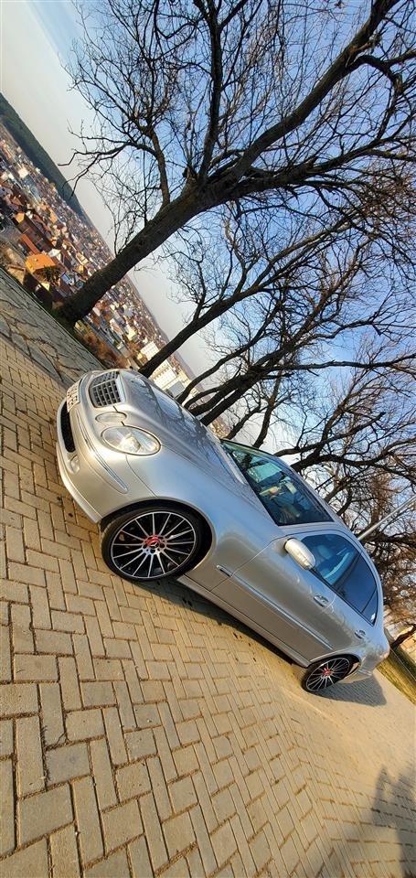 Mercedes-E320-Automatic