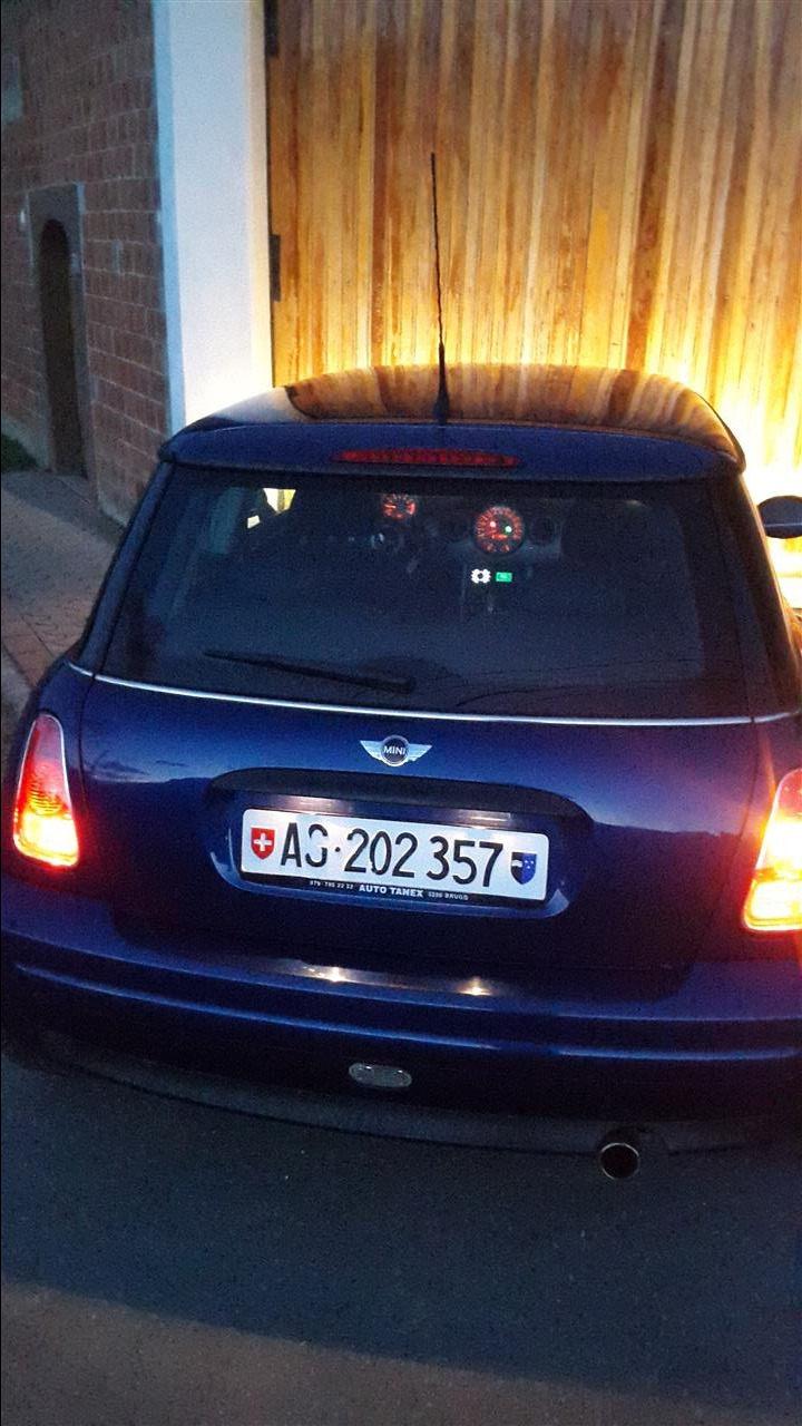 MINI-Cooper--01-