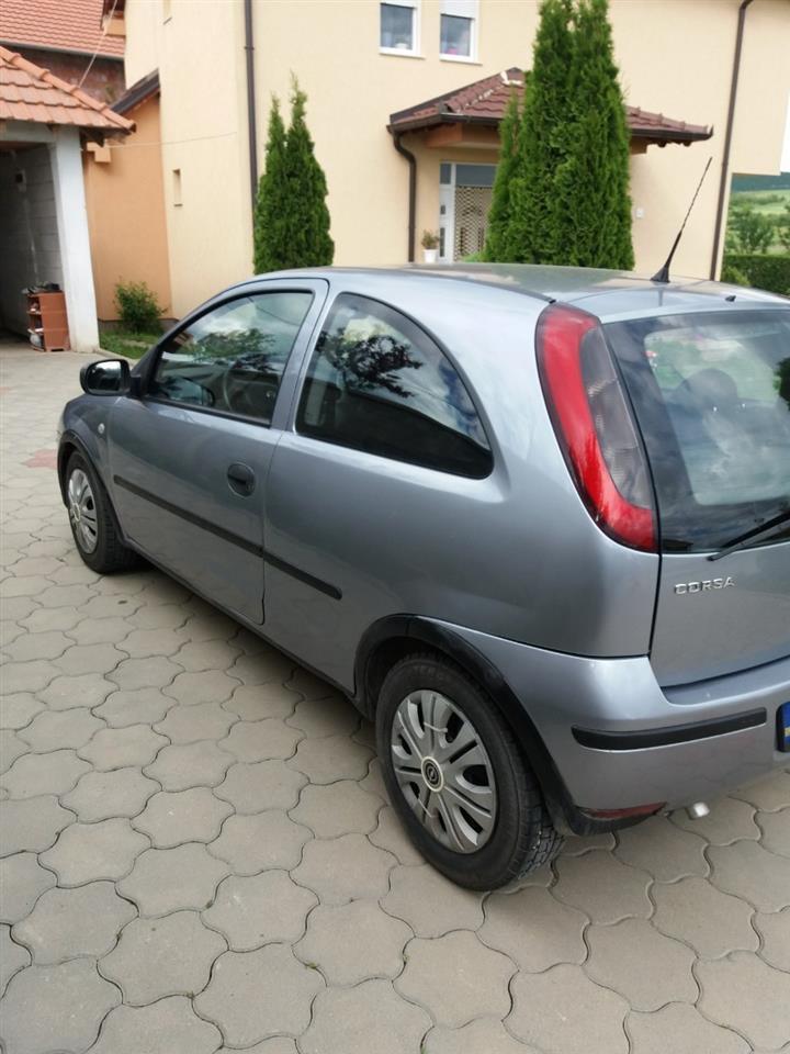 Opel-corsa