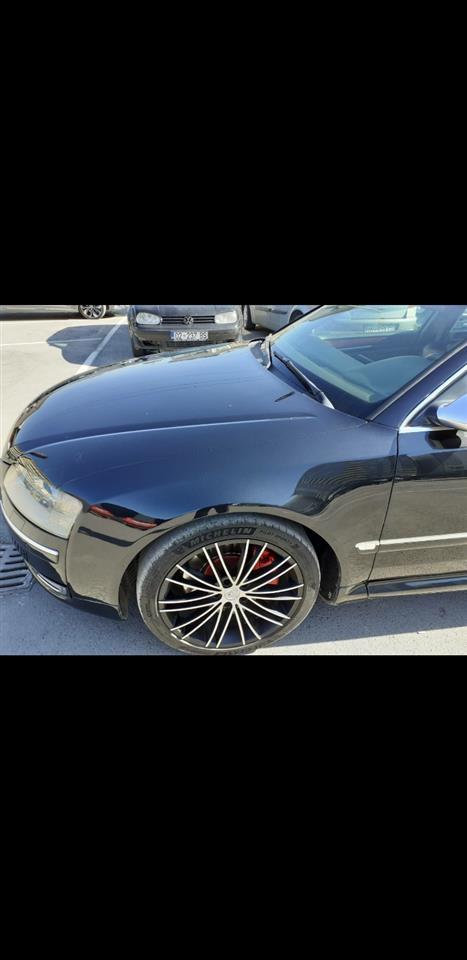 Audi-A8