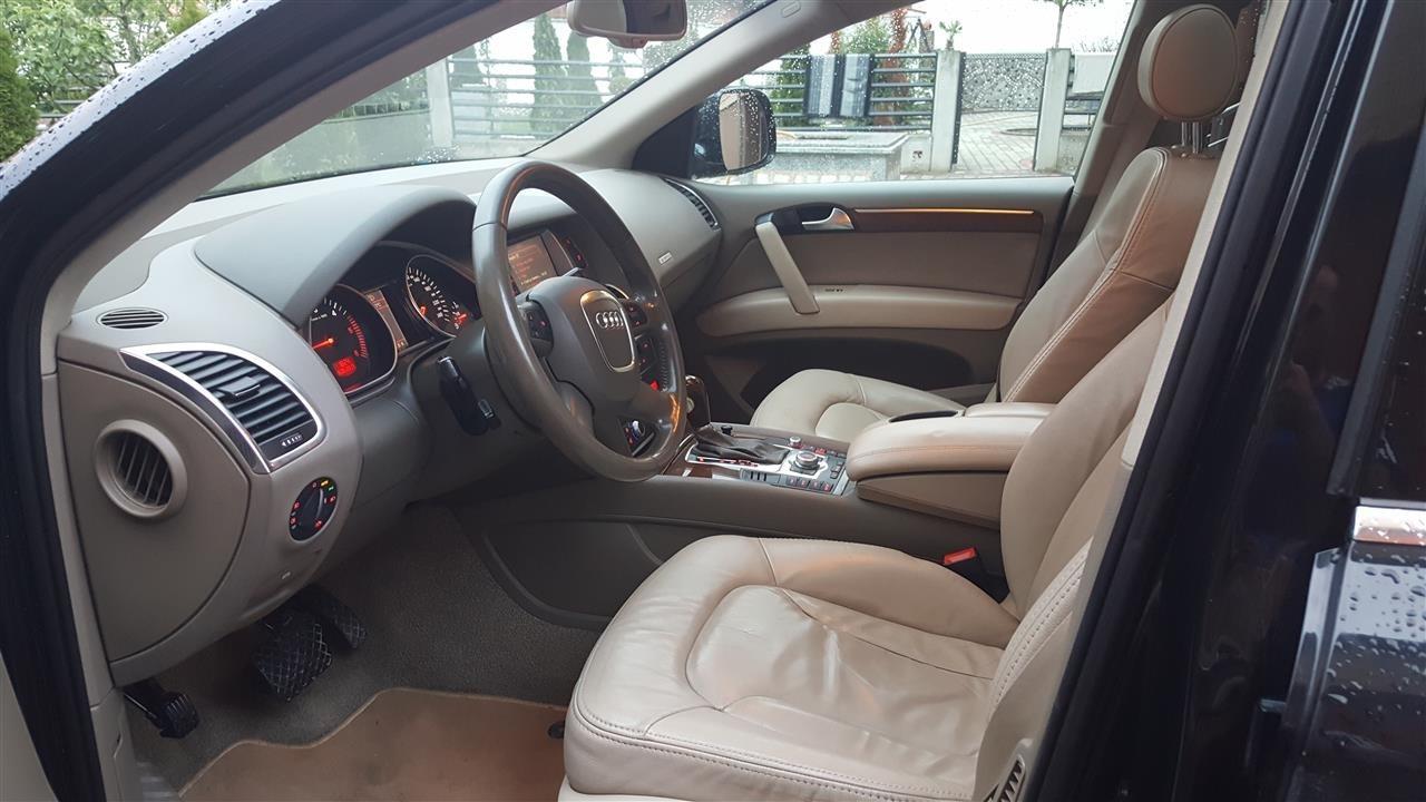Audi-Q7