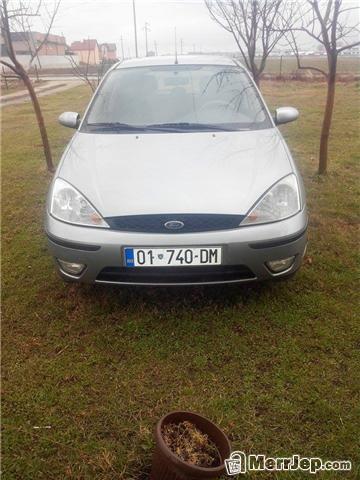 Ford-Focus--03