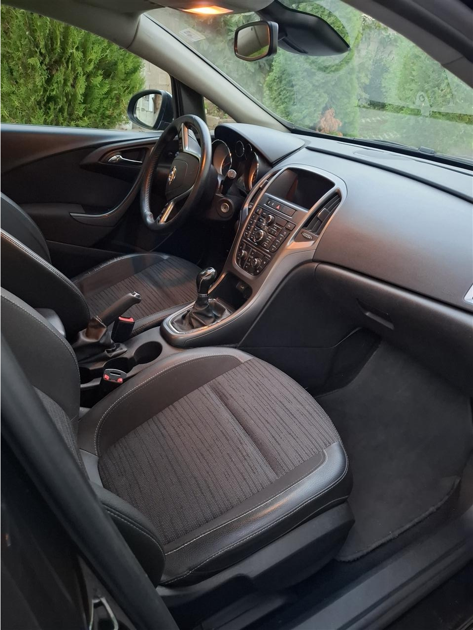 Opel-Astra-1-3-CDTI--viti-2016--Klim-Ac--RKS-1-vjet