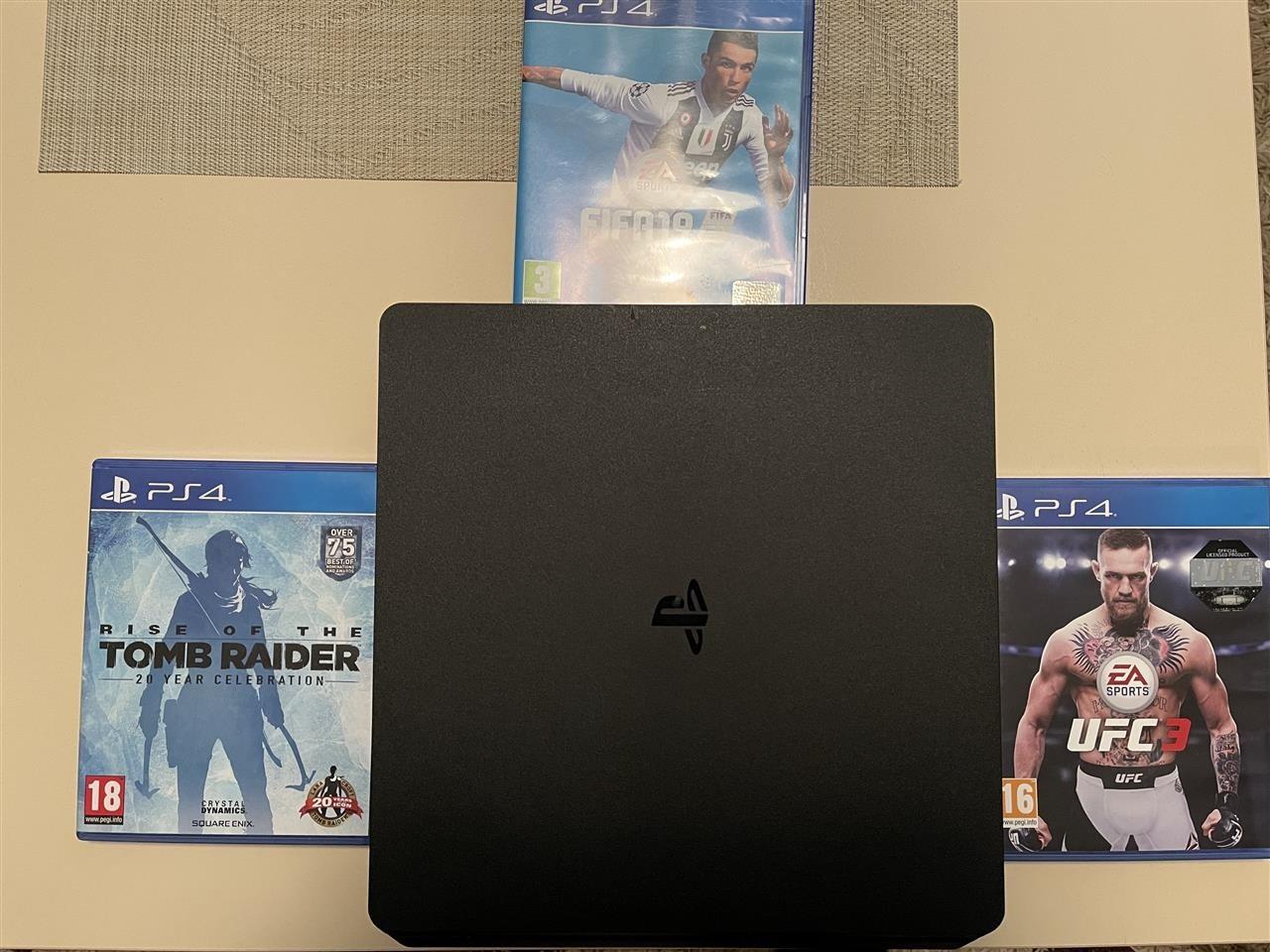 PS4