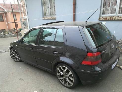 GOLF 4