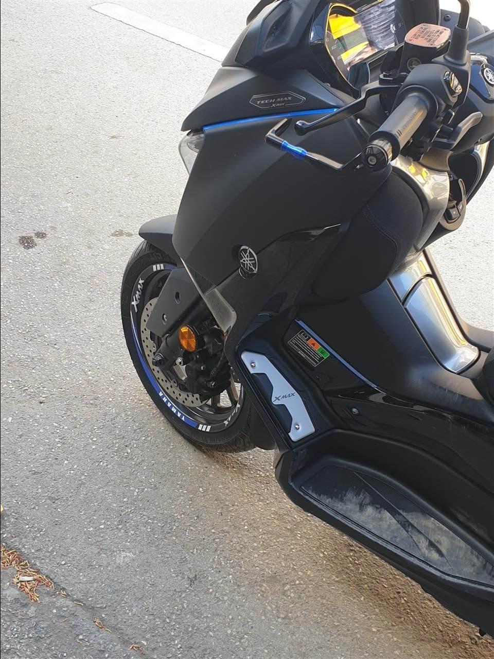 Yamaha-Xmax-400-Tech-Max