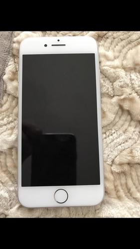 iPhone 8 