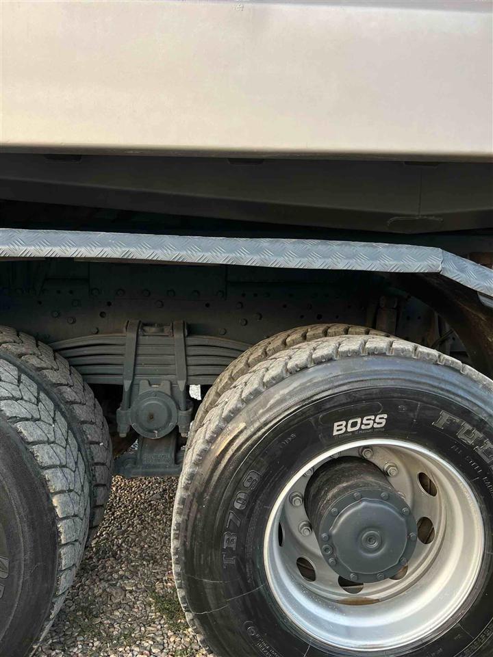 Actros-4144