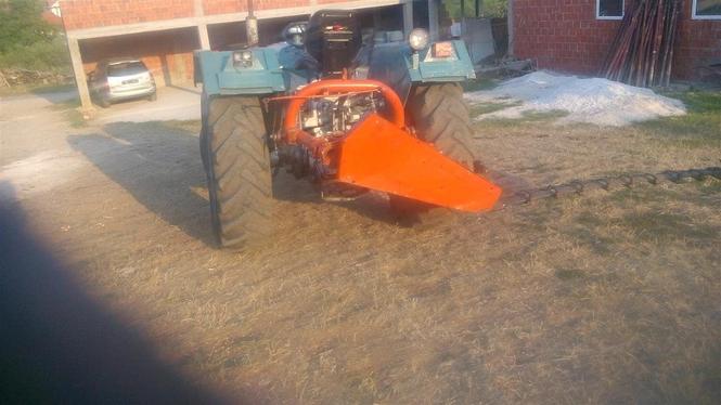 Kos Per traktor