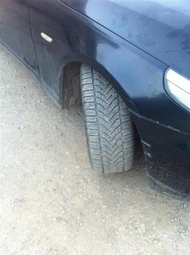 BMW   E60  2004