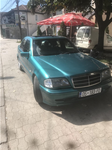 Mercedes C220