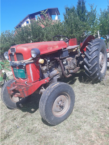 Traktor 558 