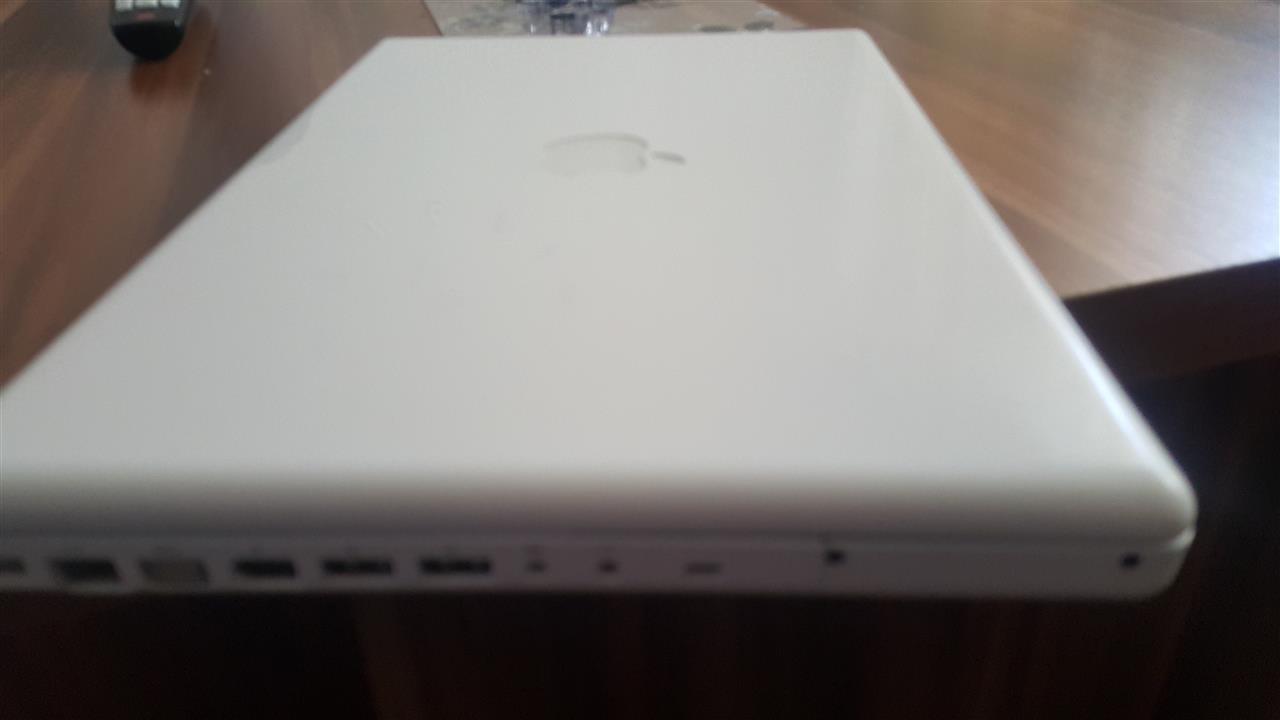 Laptop-MACBOOK