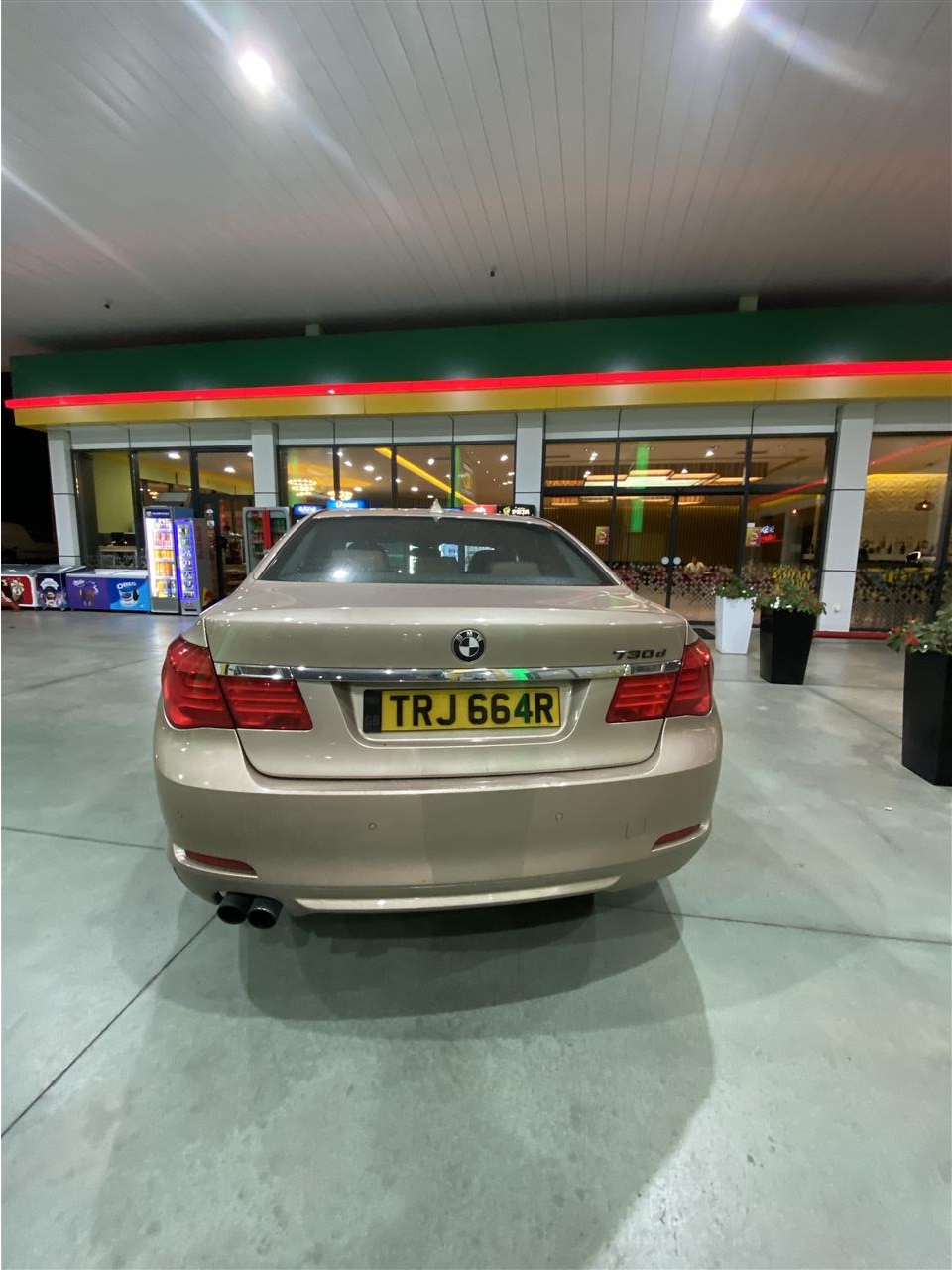 BMW-730D