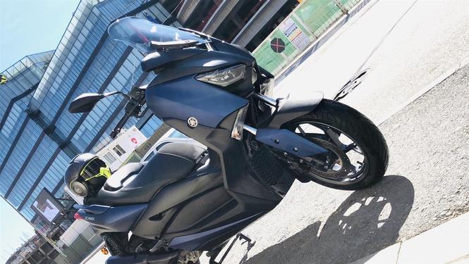 X max 