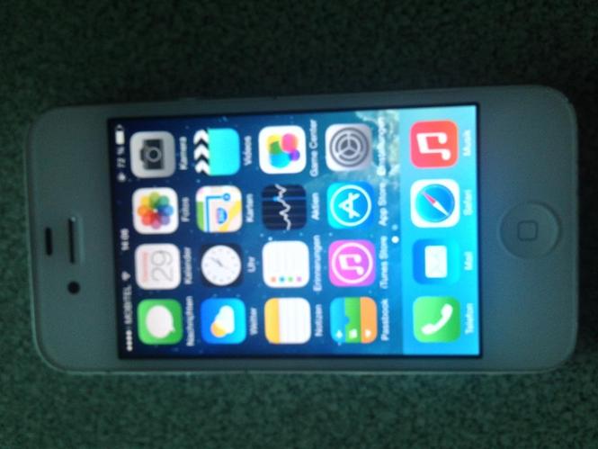 iPhone 4