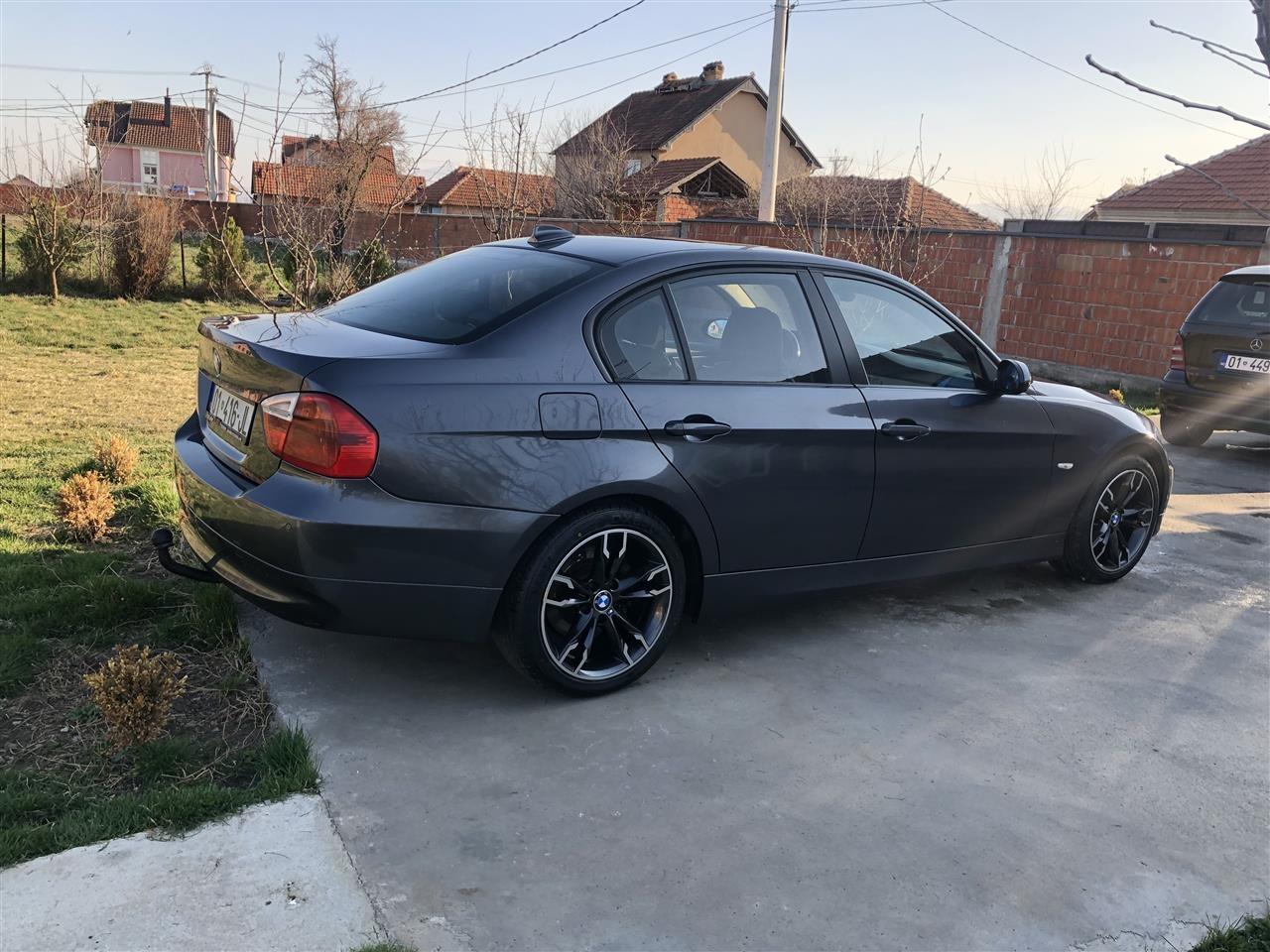 BMW-320D