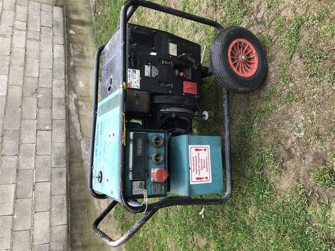 Generator 