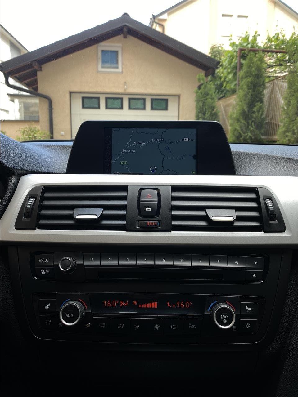 BMW-320d-