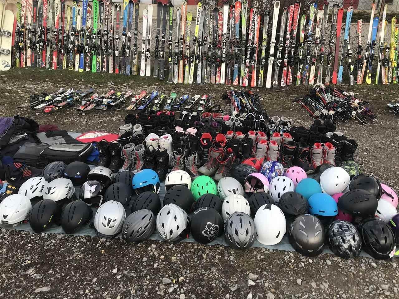 Skija