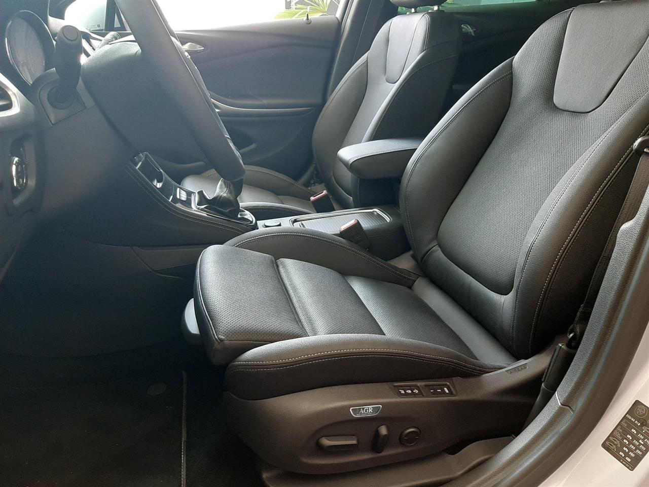 Shitet-Opel-Astra