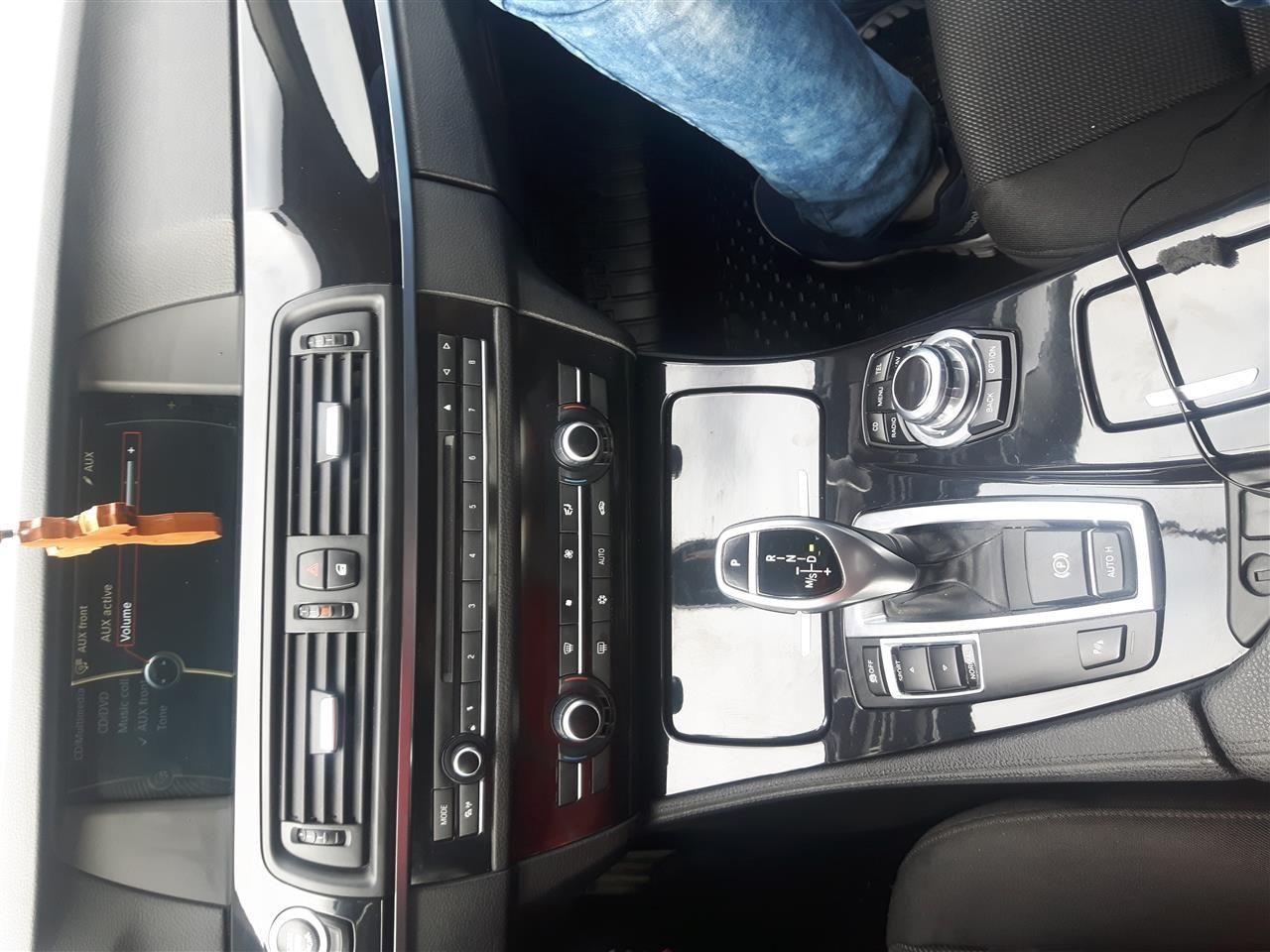 BMW-530-d-2011-god