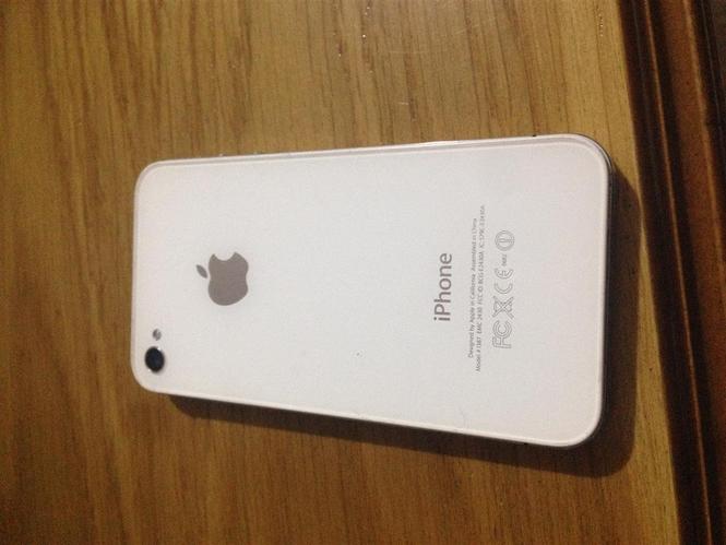 iPhone 4s 