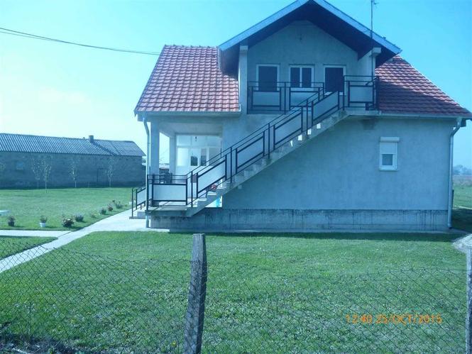 Kuca na prodaju
