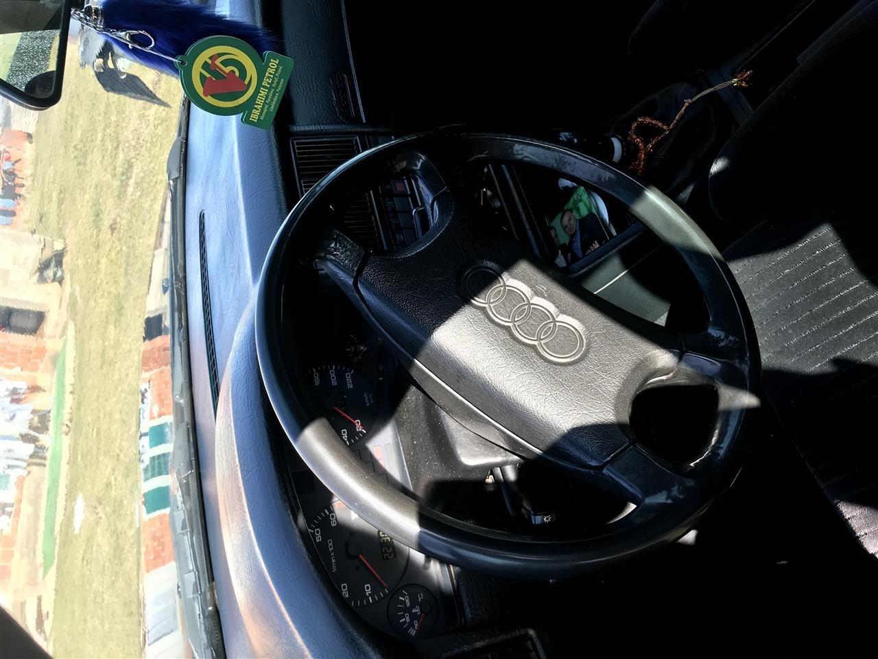Audi-b4