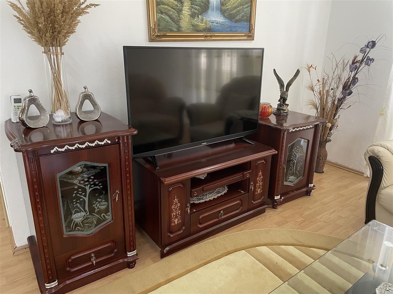 Komode-per-tv-